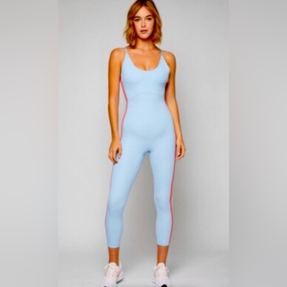 FOURLAPS Elevate Onesie - Small